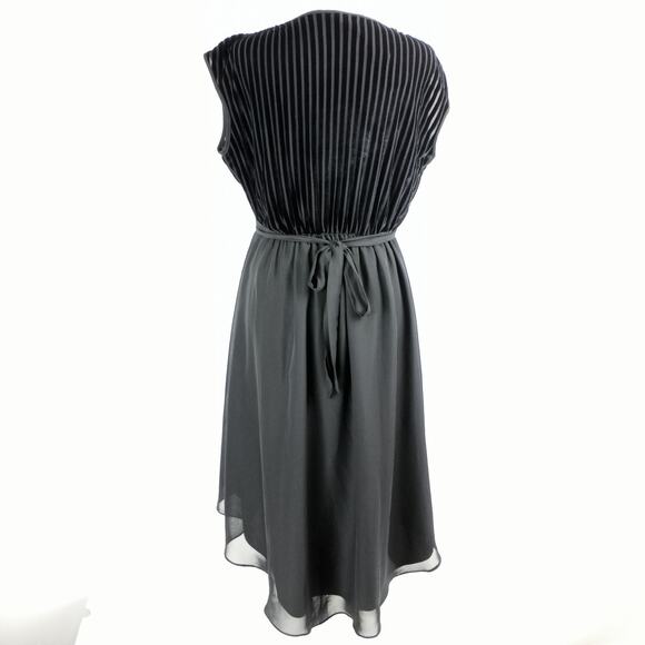 Gabby Skye Black Sleeveless Deep V Neck Velour Detail High-Low LBD Dress 4 NWT - Picture 4 of 12